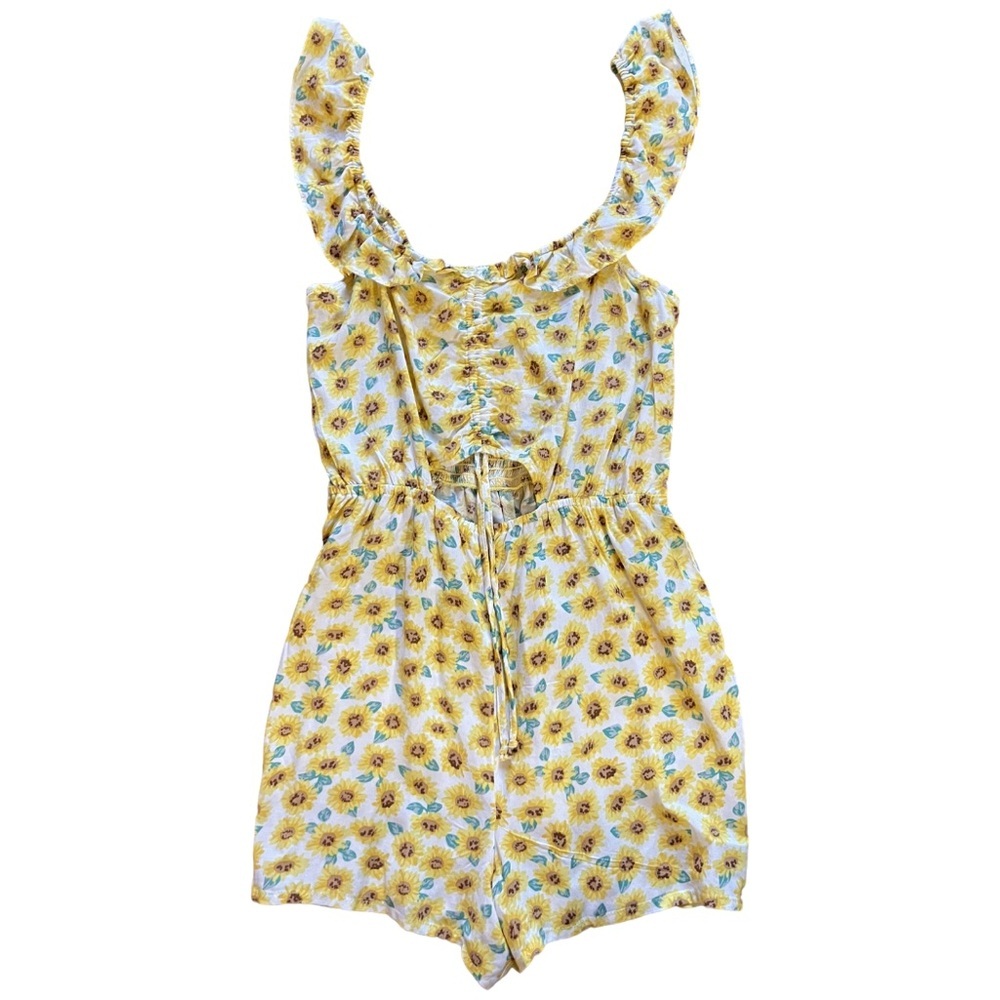 Sunflower Print Romper, Derek Heart, Shorts Size Medium,  Ruffle Straps